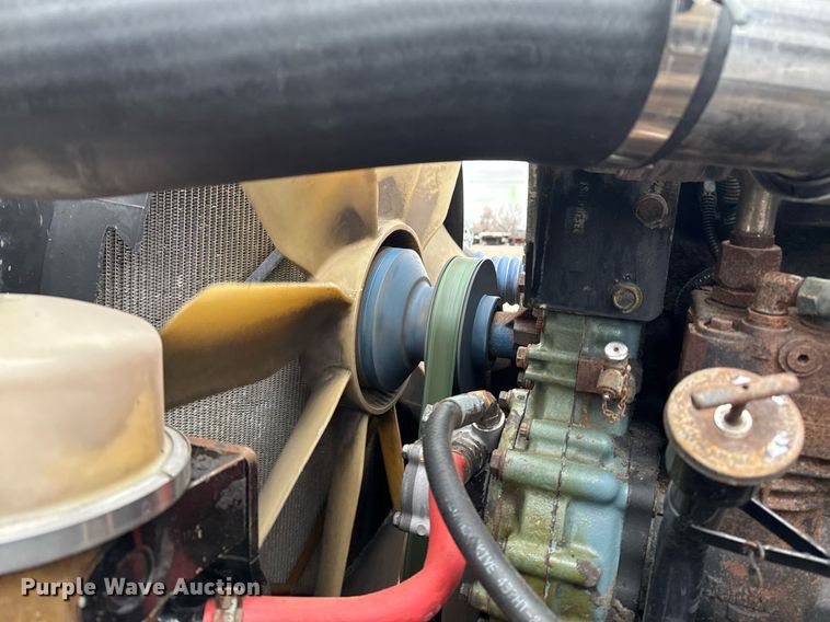 image for item EG2366 2005 Freightliner FLD vacuum truck