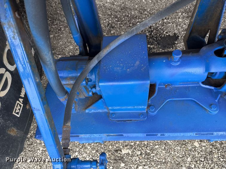 image for item EG2367 1994 White GMC WG vacuum truck