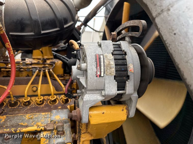 image for item EG2367 1994 White GMC WG vacuum truck