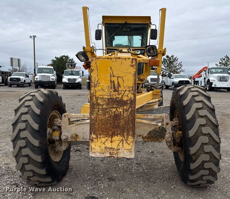 image for item EG2368 1995 John Deere 770BH motor grader