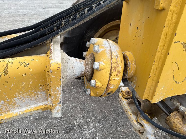 image for item EG2368 1995 John Deere 770BH motor grader