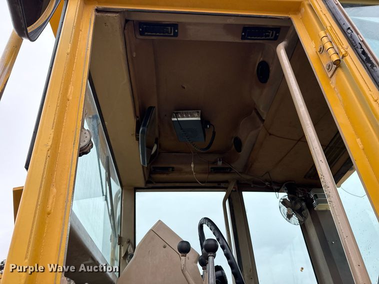 image for item EG2368 1995 John Deere 770BH motor grader