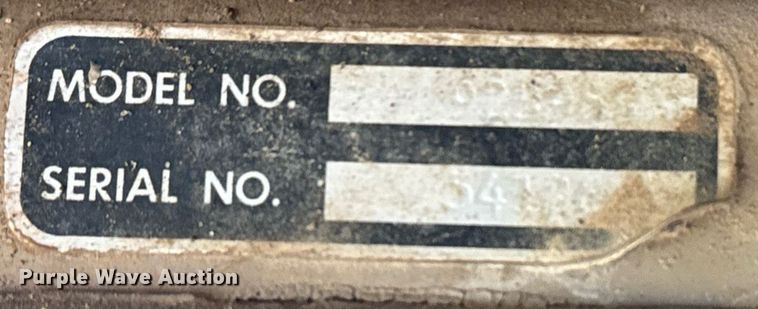 image for item EG2368 1995 John Deere 770BH motor grader