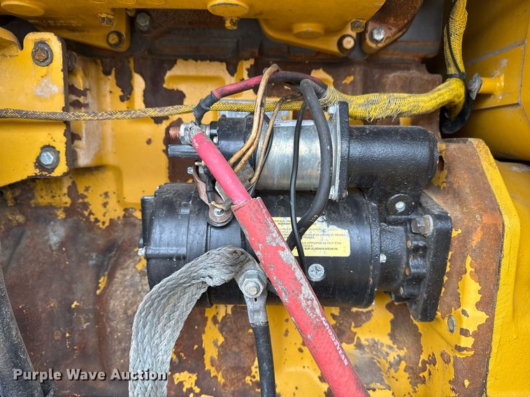 image for item EG2368 1995 John Deere 770BH motor grader