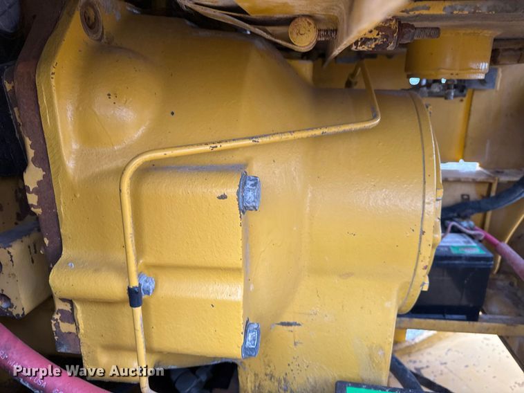 image for item EG2368 1995 John Deere 770BH motor grader