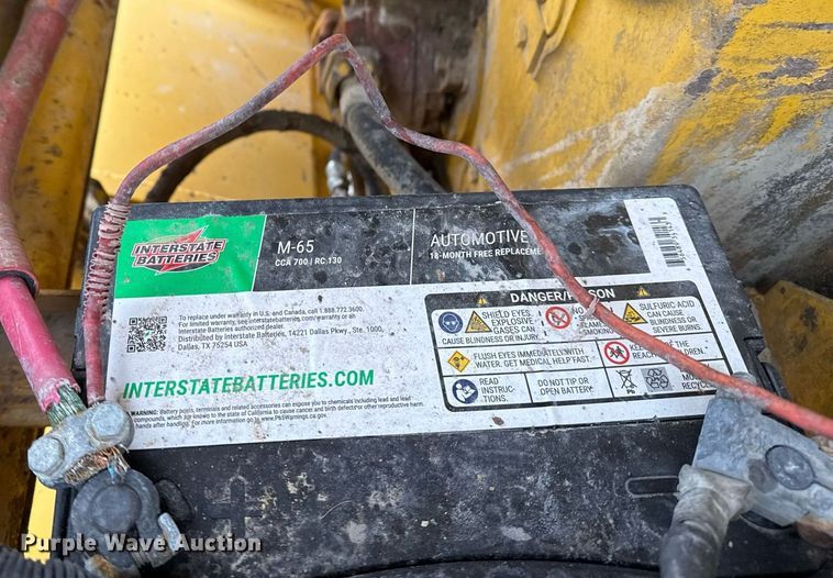 image for item EG2368 1995 John Deere 770BH motor grader