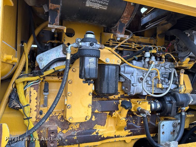 image for item EG2368 1995 John Deere 770BH motor grader