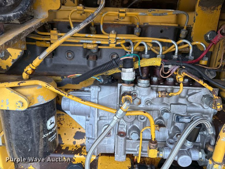 image for item EG2368 1995 John Deere 770BH motor grader