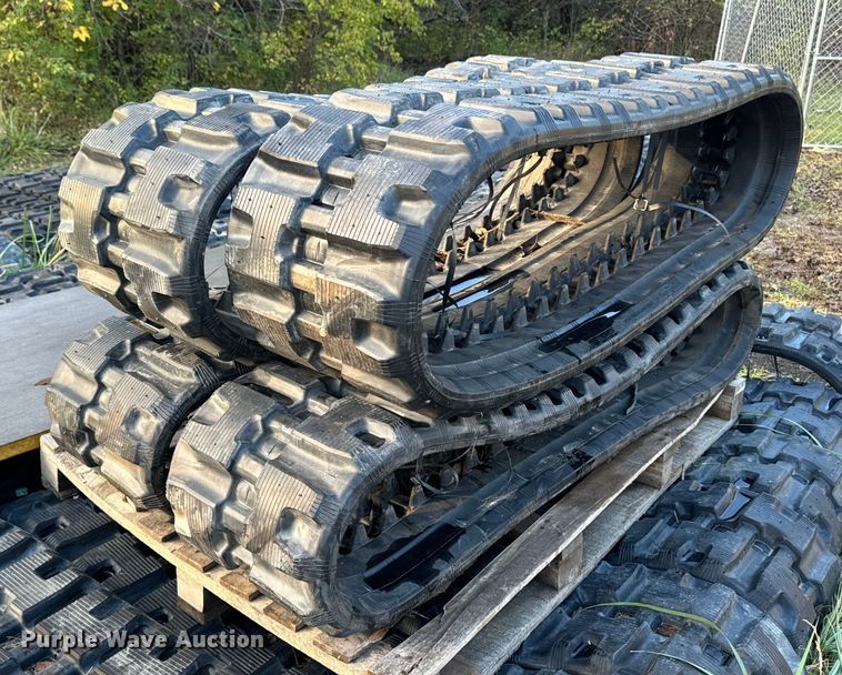 image for item EG6927 (4) Camso excavator tracks