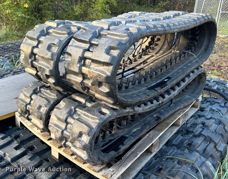 image for item EG6937 (4) Camso excavator tracks