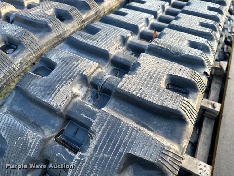 image for item EG6937 (4) Camso excavator tracks