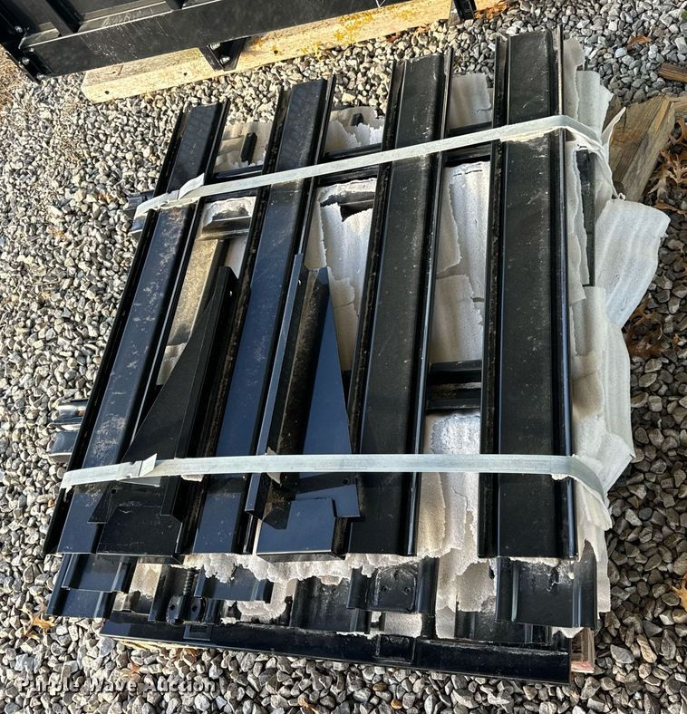 image for item EH7412 Monroe  flatbed