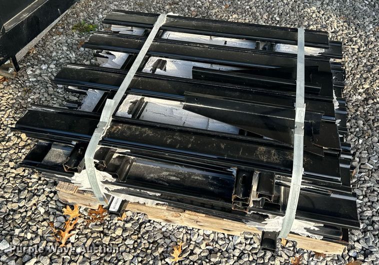 image for item EH7412 Monroe  flatbed