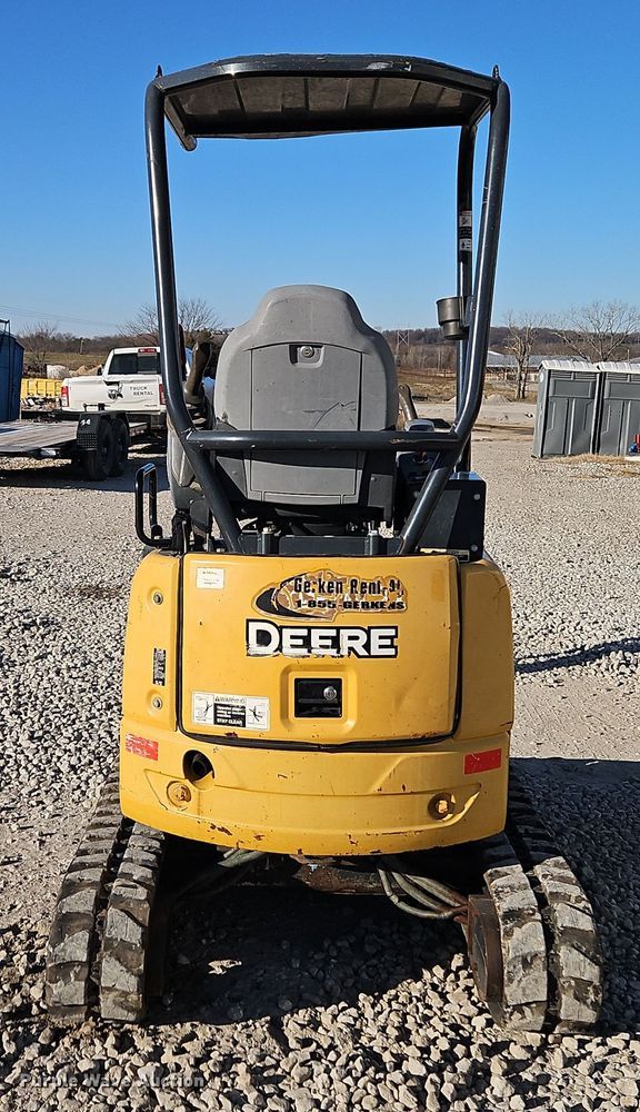 image for item EI8698 2015 John Deere 17G mini excavator