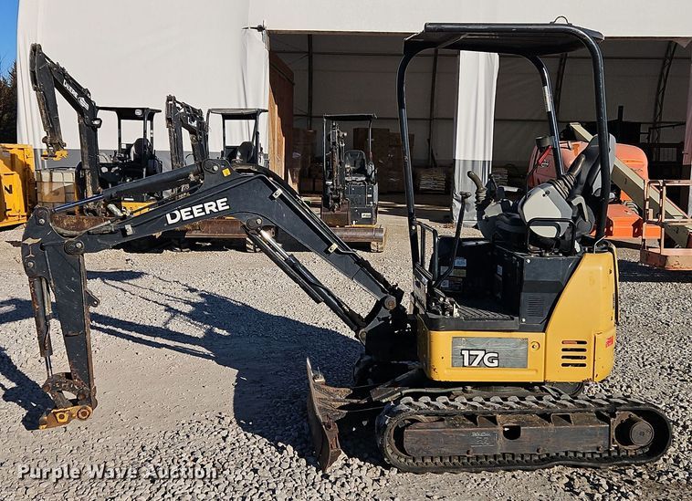 image for item EI8698 2015 John Deere 17G mini excavator