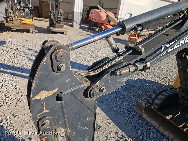 image for item EI8698 2015 John Deere 17G mini excavator