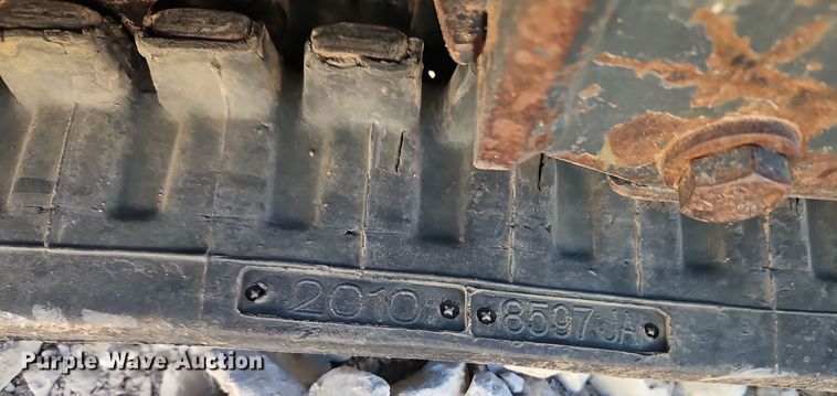 image for item EI8698 2015 John Deere 17G mini excavator