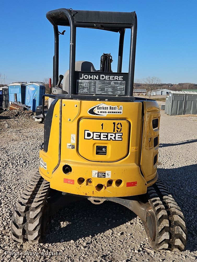 image for item EI8699 2019 John Deere 35G mini excavator