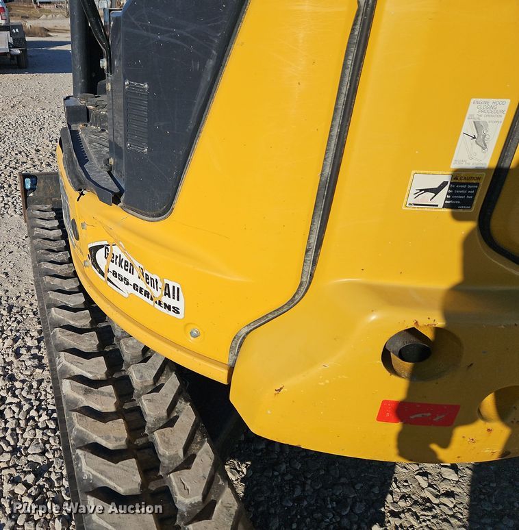 image for item EI8699 2019 John Deere 35G mini excavator