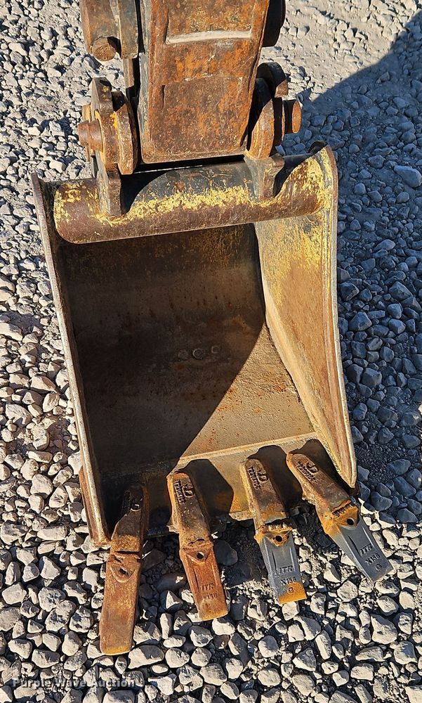 image for item EI8699 2019 John Deere 35G mini excavator