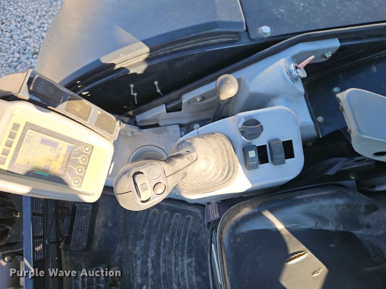 image for item EI8699 2019 John Deere 35G mini excavator