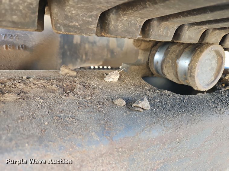 image for item EI8699 2019 John Deere 35G mini excavator