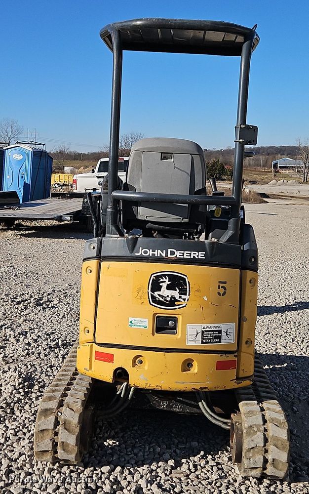 image for item EI8702 2012 John Deere 17D mini excavator