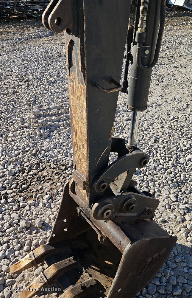 image for item EI8702 2012 John Deere 17D mini excavator