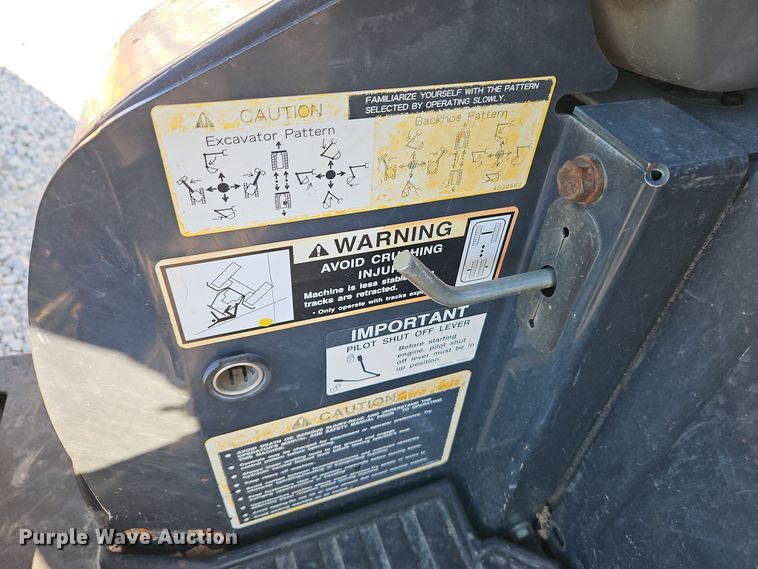 image for item EI8702 2012 John Deere 17D mini excavator