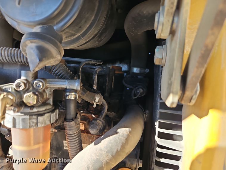 image for item EI8702 2012 John Deere 17D mini excavator