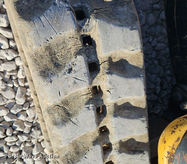 image for item EI8702 2012 John Deere 17D mini excavator