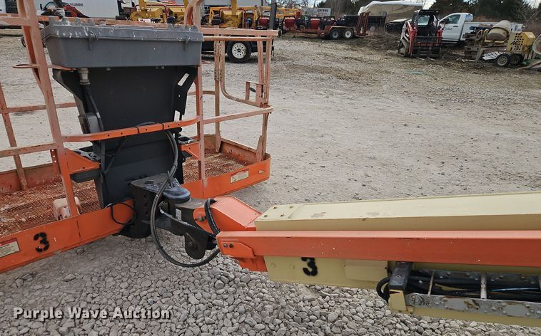image for item EI8706 2004 JLG 400S boom lift