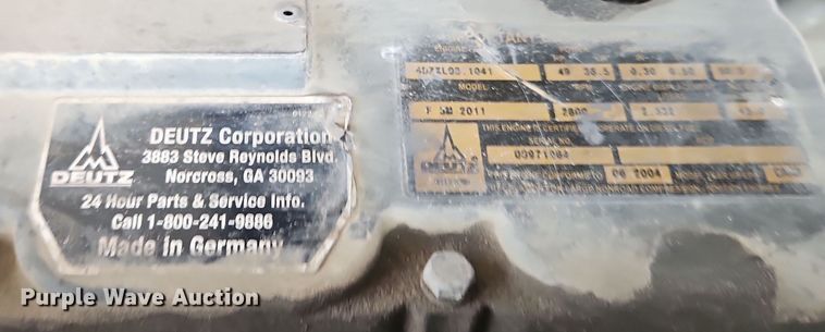 image for item EI8706 2004 JLG 400S boom lift