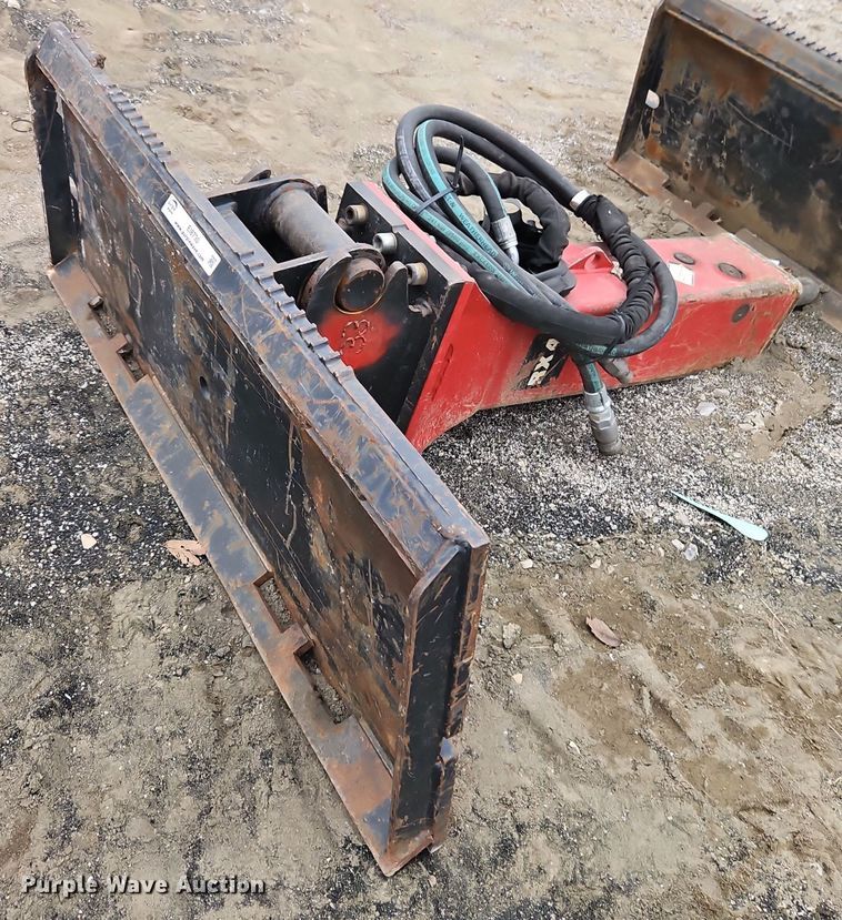 image for item EI8730 (2) Skid steer breaker
