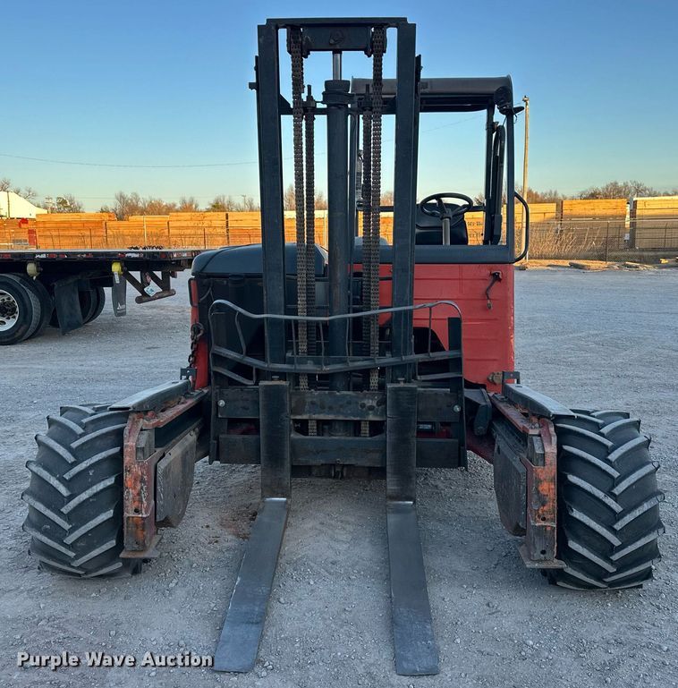 image for item EJ5273 2006 Moffett M55 forklift