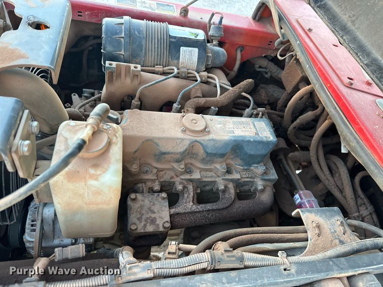 image for item EJ5273 2006 Moffett M55 forklift