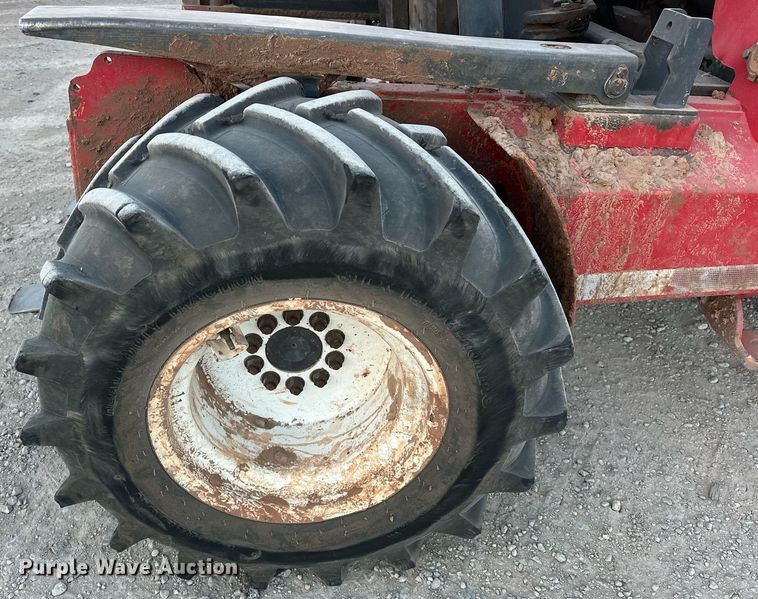 image for item EJ5273 2006 Moffett M55 forklift