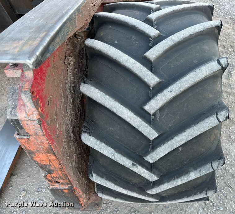 image for item EJ5273 2006 Moffett M55 forklift