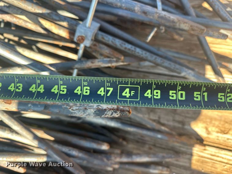 image for item EJ5282 Approximately 200 string line stakes