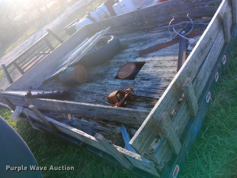 image for item EN8652 Knapheide flatbed