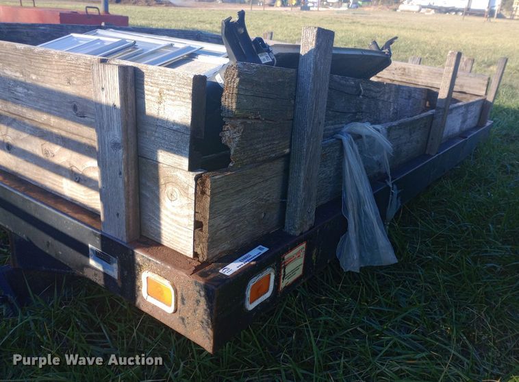 image for item EN8652 Knapheide flatbed