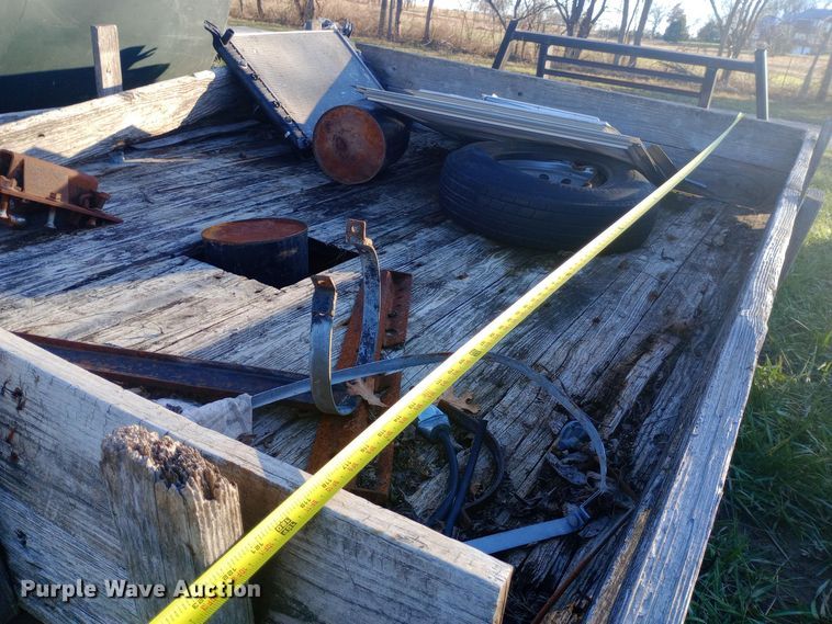 image for item EN8652 Knapheide flatbed