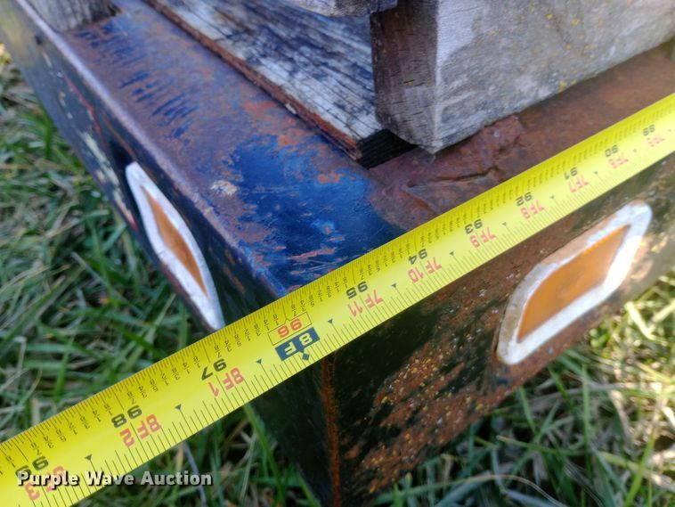 image for item EN8652 Knapheide flatbed