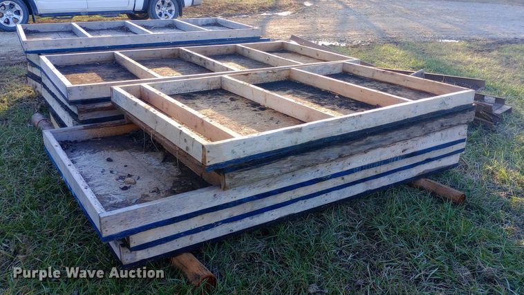 image for item EN8654 (15) concrete forms