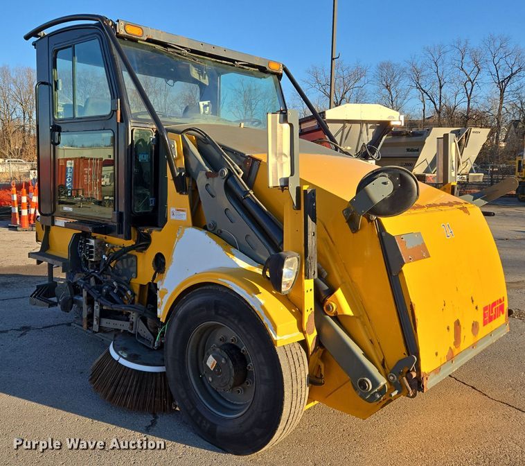 image for item EQ3854 2012 Elgin  Pelican  street sweeper 
