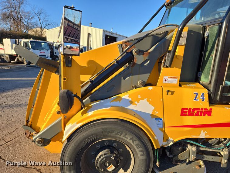 image for item EQ3854 2012 Elgin  Pelican  street sweeper 