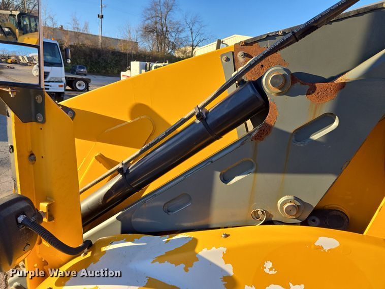 image for item EQ3854 2012 Elgin  Pelican  street sweeper 