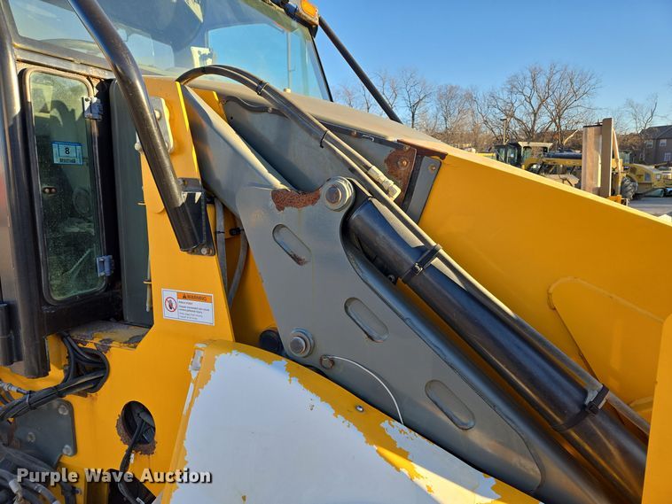 image for item EQ3854 2012 Elgin  Pelican  street sweeper 