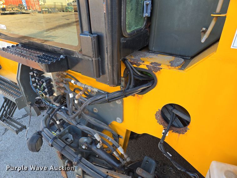 image for item EQ3854 2012 Elgin  Pelican  street sweeper 