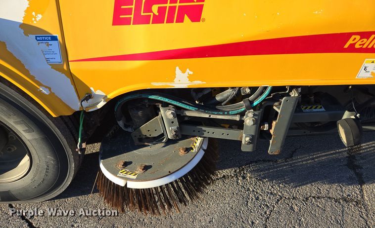 image for item EQ3854 2012 Elgin  Pelican  street sweeper 